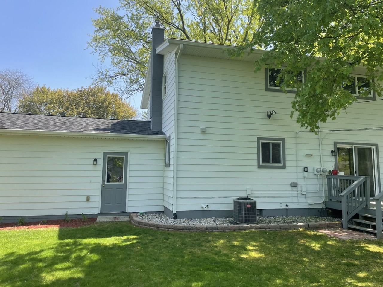 2868 Dayton Dr - Photo 3 of 17