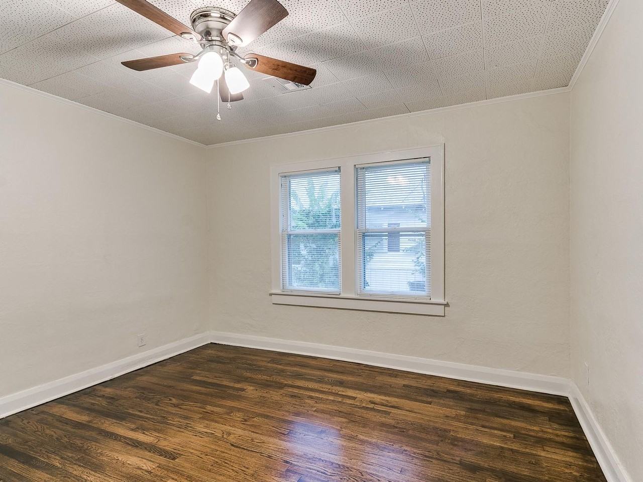 625 W Dewey St - Photo 2 of 50