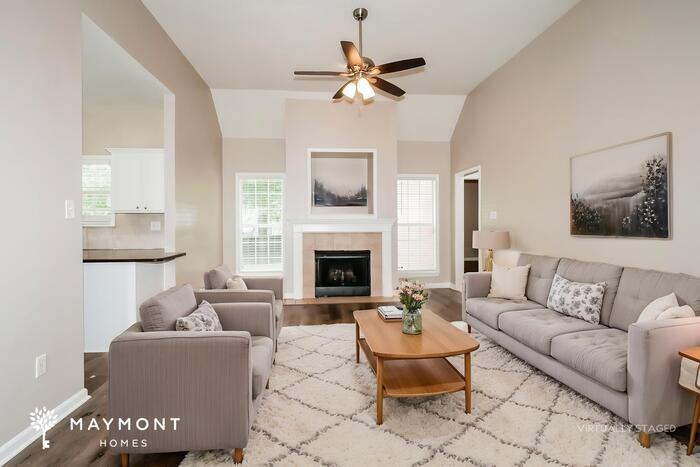 8441 Shady Elm Dr - Photo 7 of 17