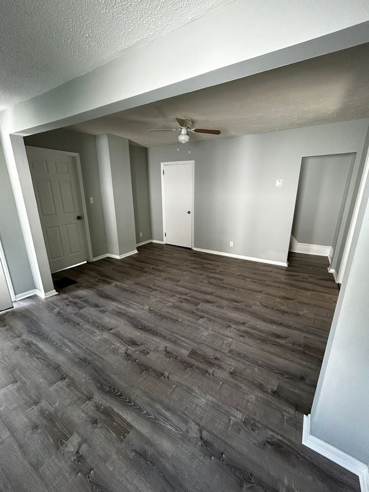 1008 Fairview Ave - Photo 2 of 13