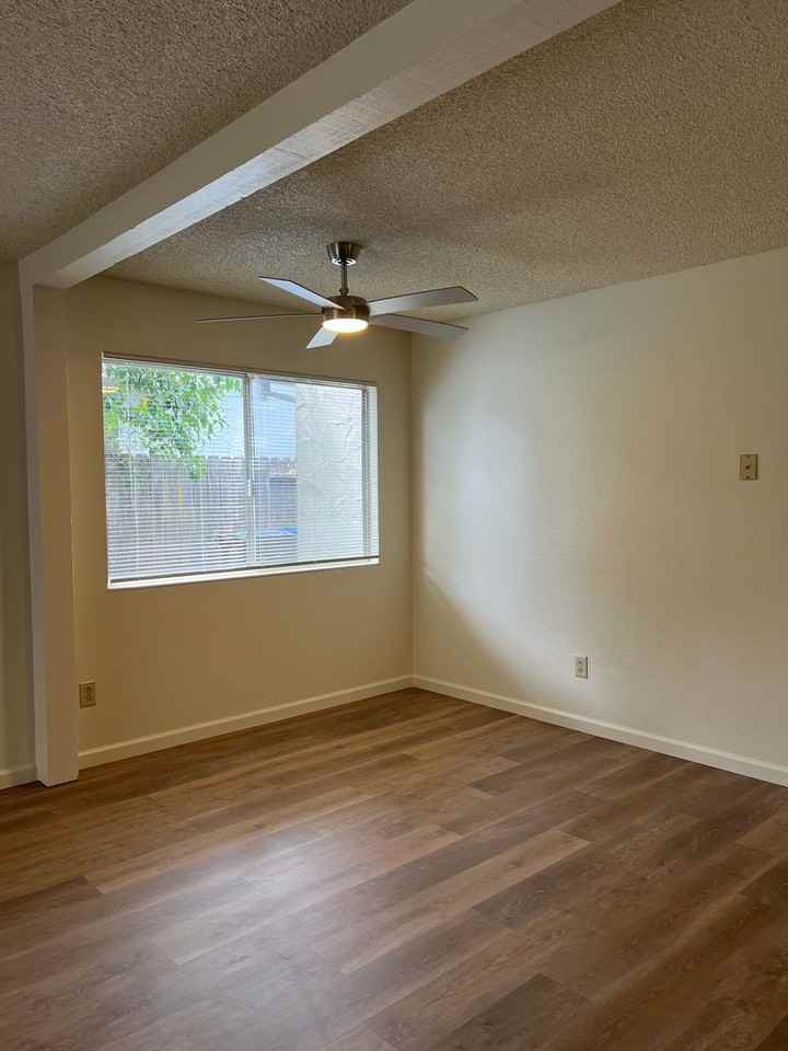 7120 Van Maren Ln - Photo 7 of 19
