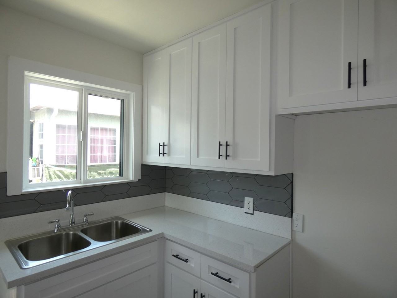 11820 State St - Photo 6 of 14