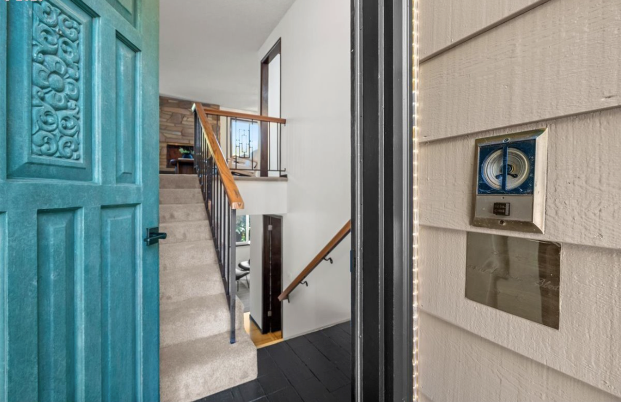 4470 Lakeview Blvd - Photo 4 of 50