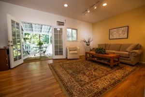 featured image of 327 Dawn Allan Dr #A