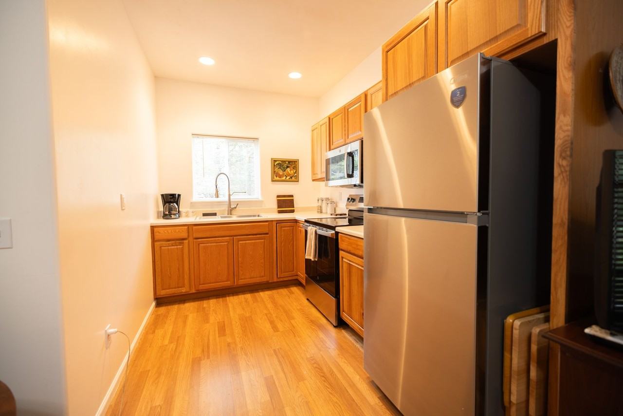327 Dawn Allan Dr #A - Photo 4 of 7