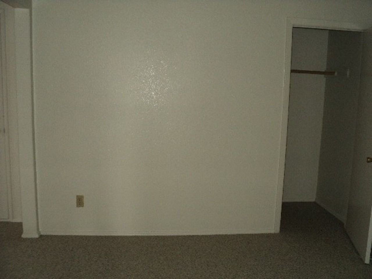 1437 Albee St - Photo 4 of 9