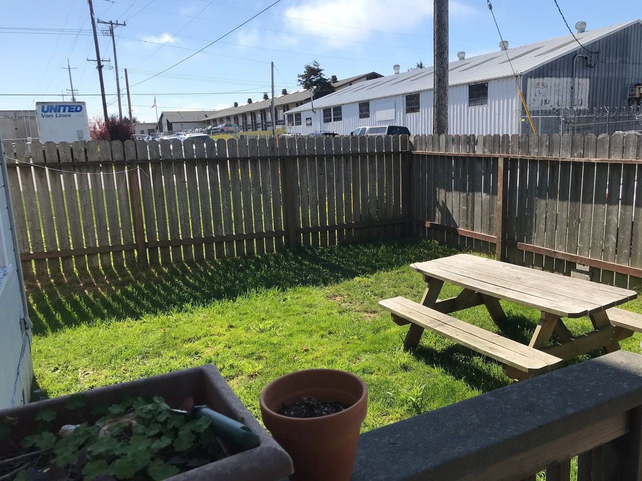 1437 Albee St - Photo 7 of 9