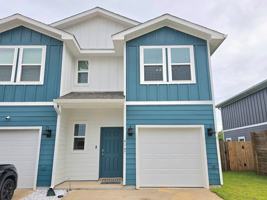featured image of 4167 Pendragon Cir