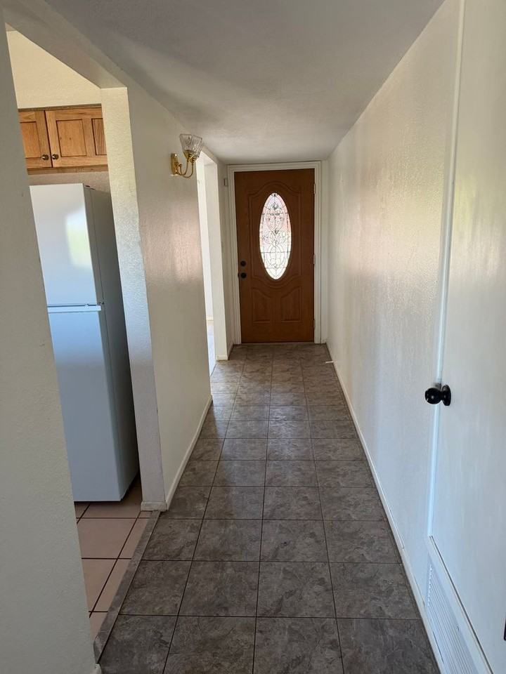 1191 Palo Verde Dr - Photo 2 of 18