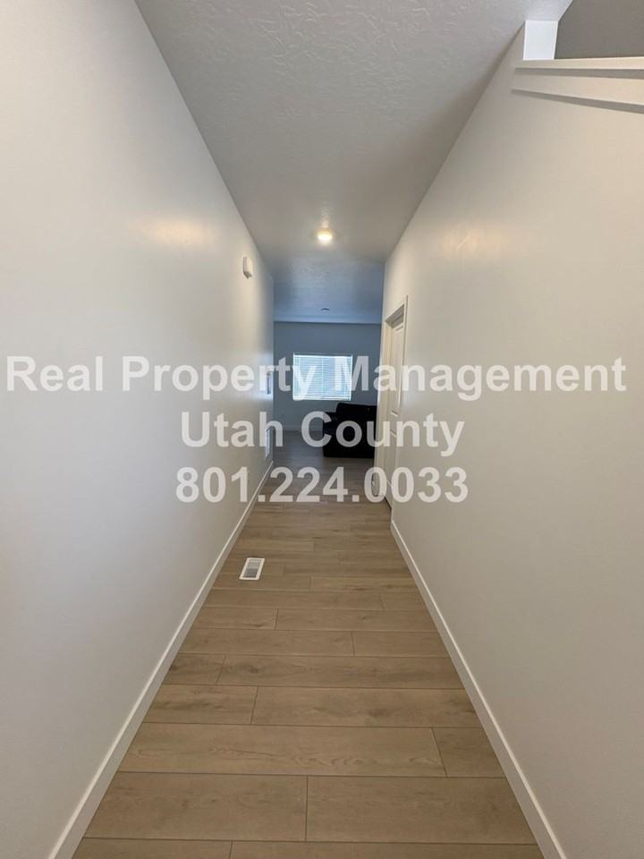 1688 W Blue Flax Dr - Photo 2 of 18