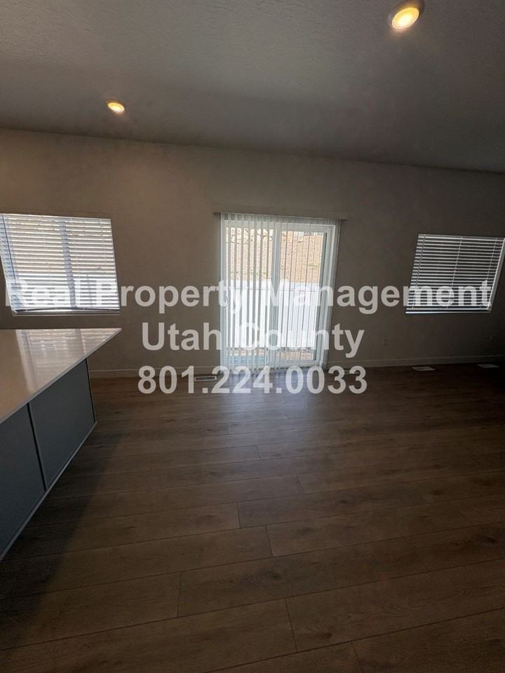 1688 W Blue Flax Dr - Photo 5 of 18