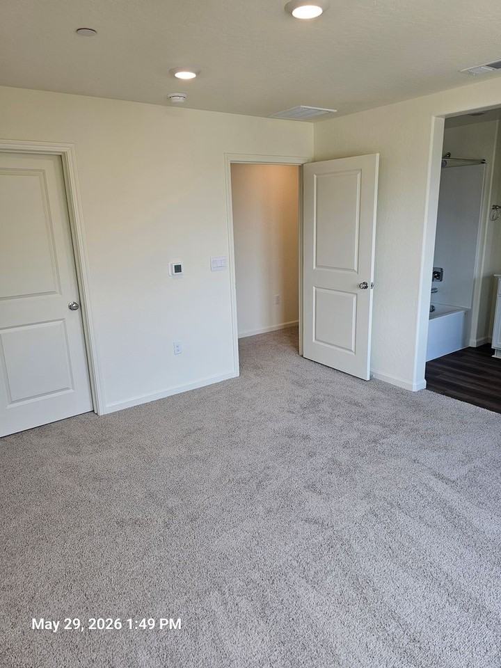 1927 Oak Falls Ct - Photo 3 of 12