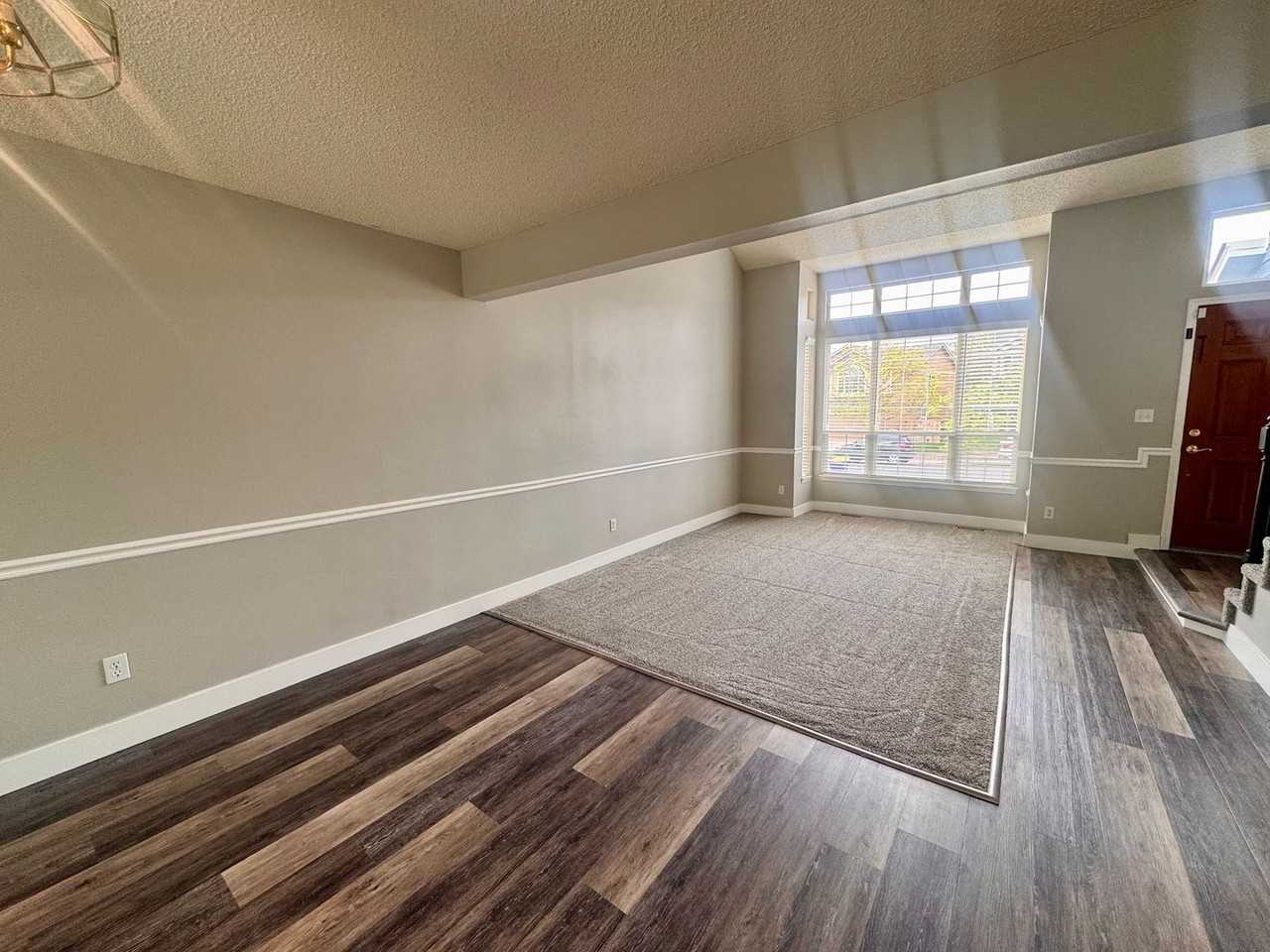9380 Melbourne Dr - Photo 3 of 43