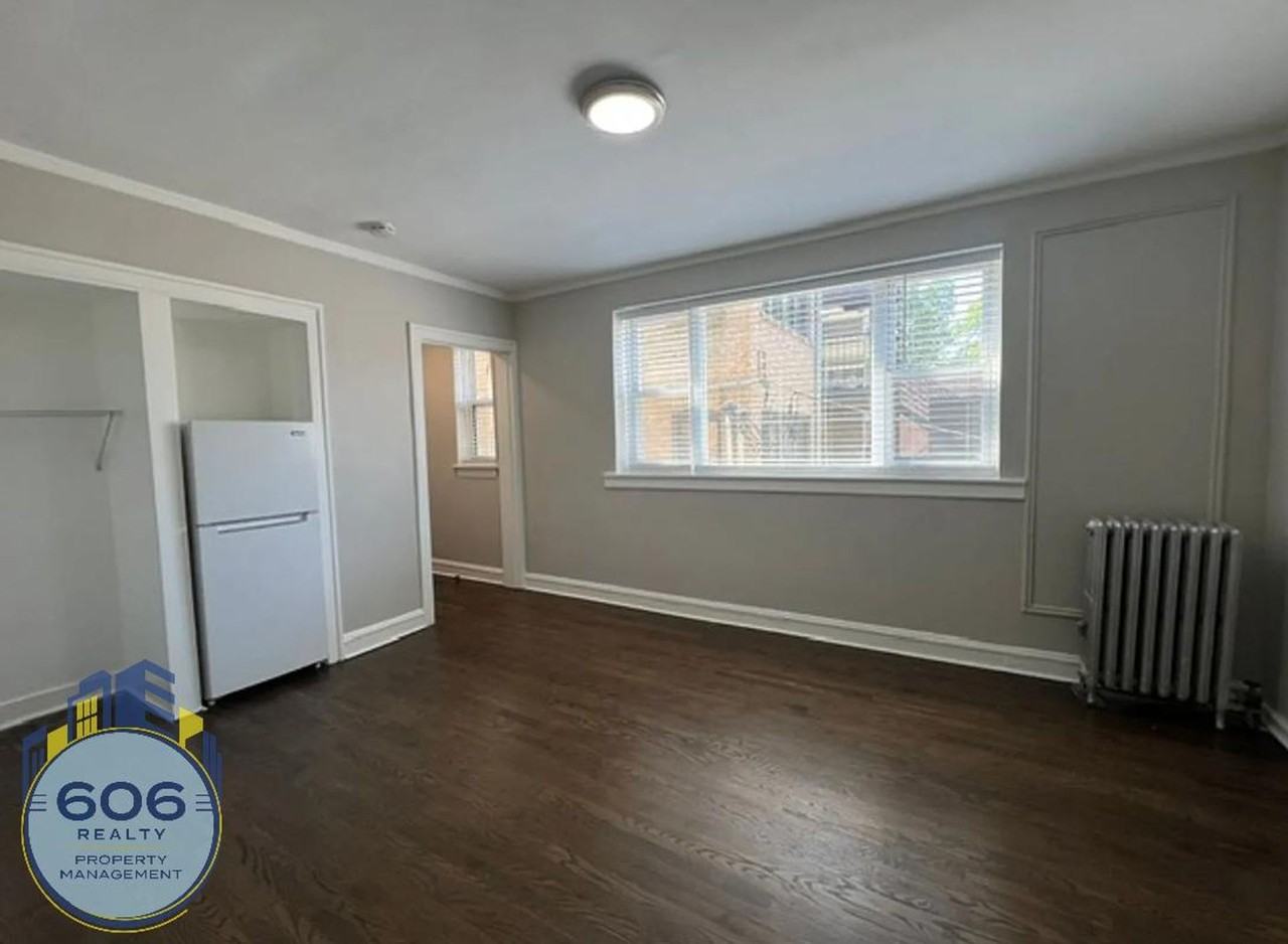 Ashland Pointe Apartments - Photo 3 of 6