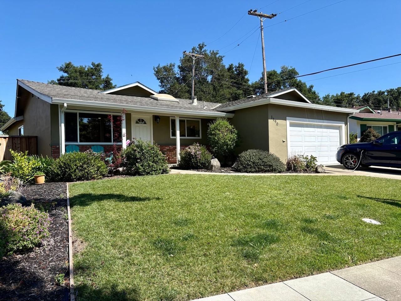 1190 Arlington Ln - Photo 3 of 26
