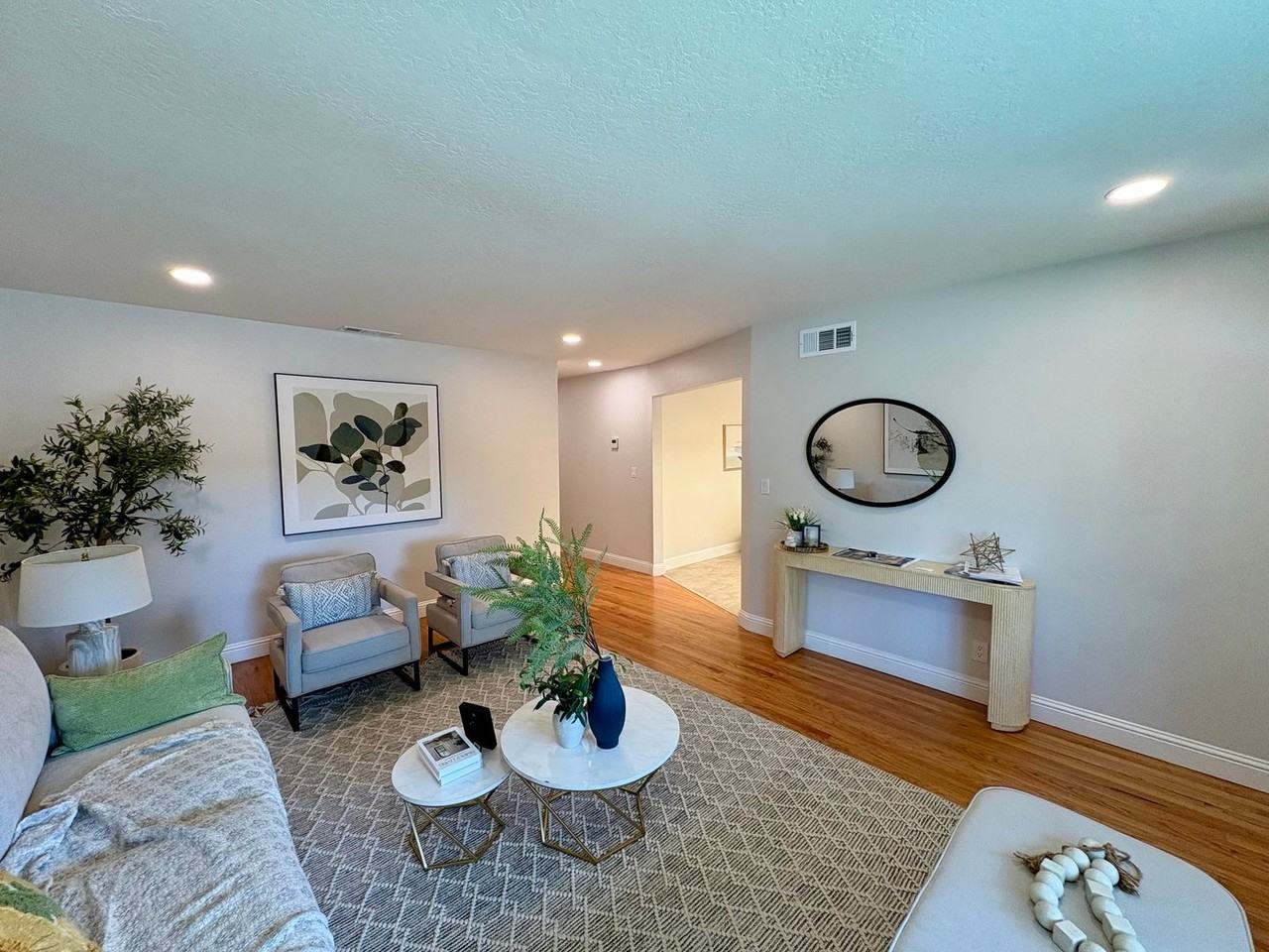 1190 Arlington Ln - Photo 4 of 26