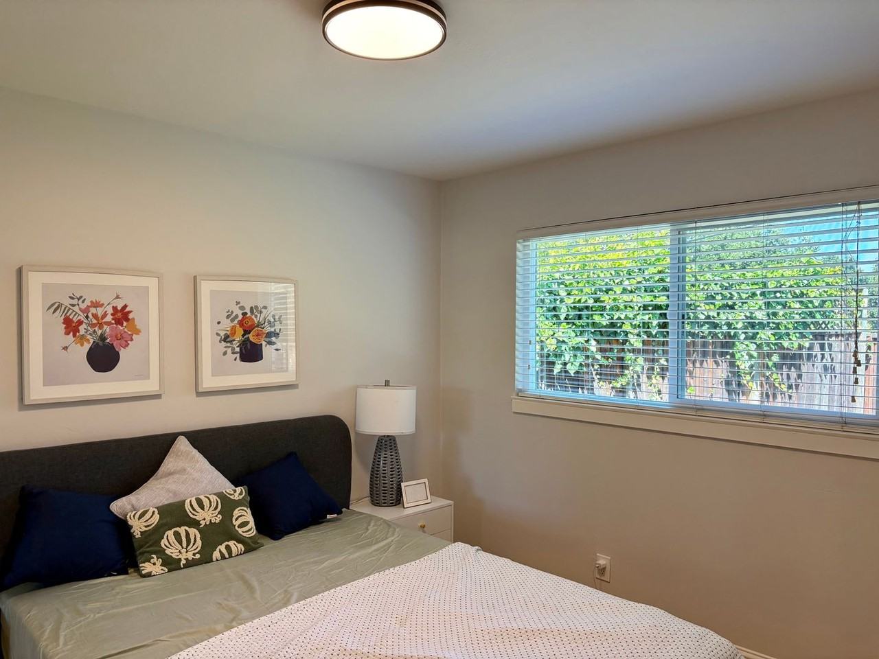 1190 Arlington Ln - Photo 6 of 26