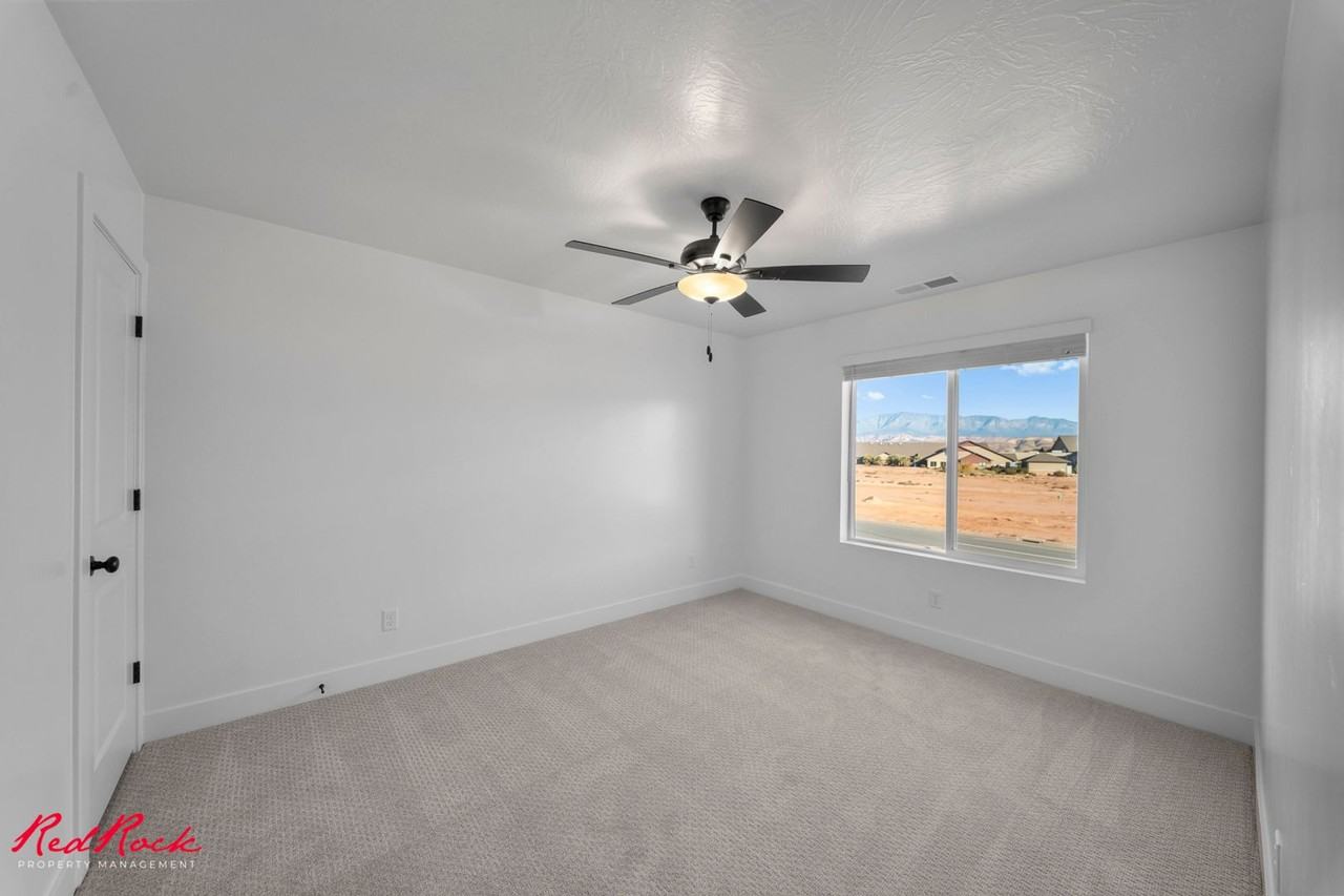 1037 E Malibu Ln - Photo 5 of 36
