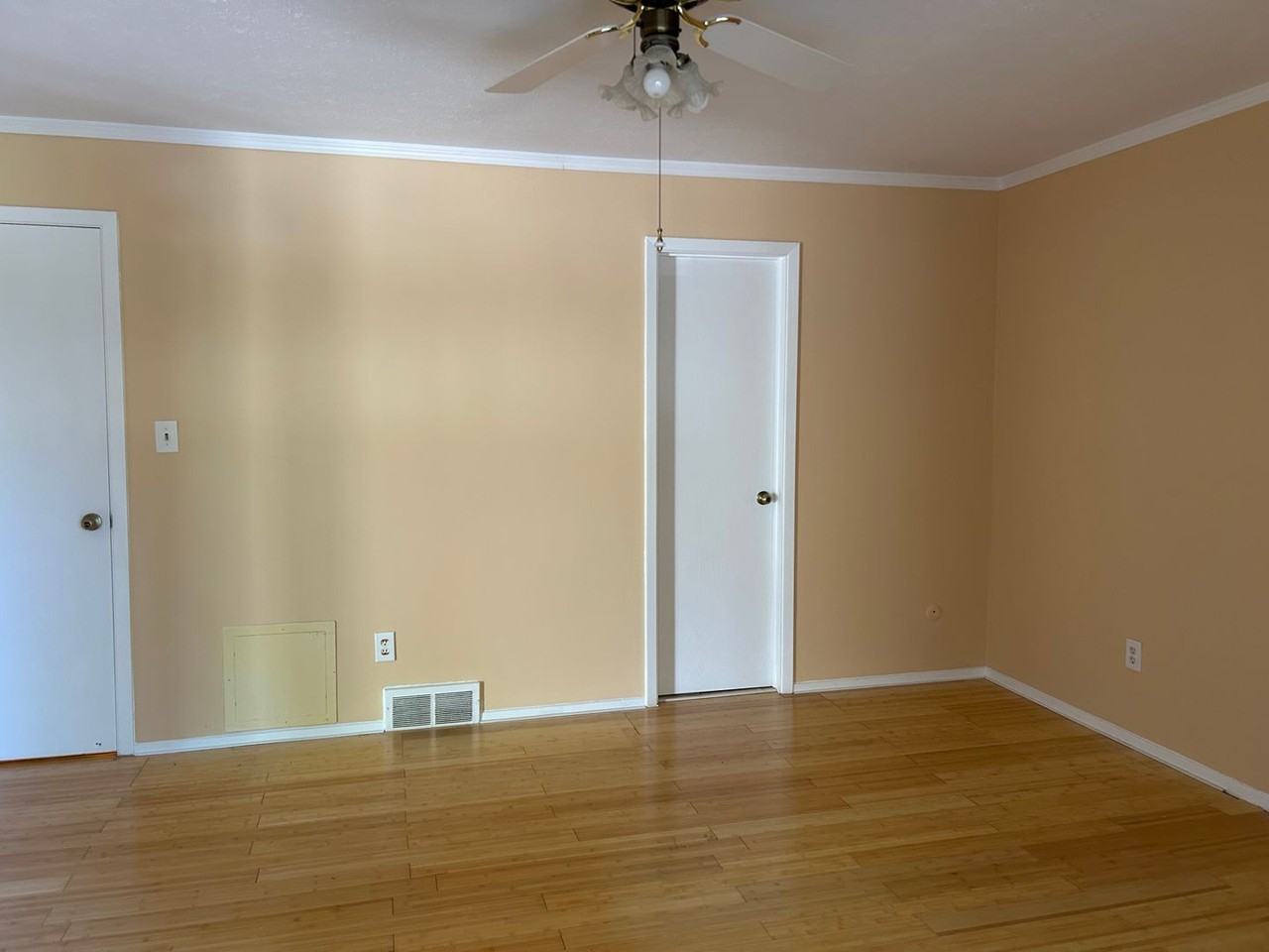 4456 Donna Dr - Photo 5 of 36