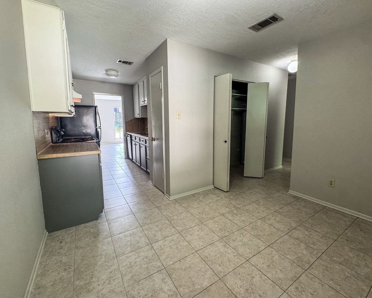 601 Hickory St - Photo 6 of 16