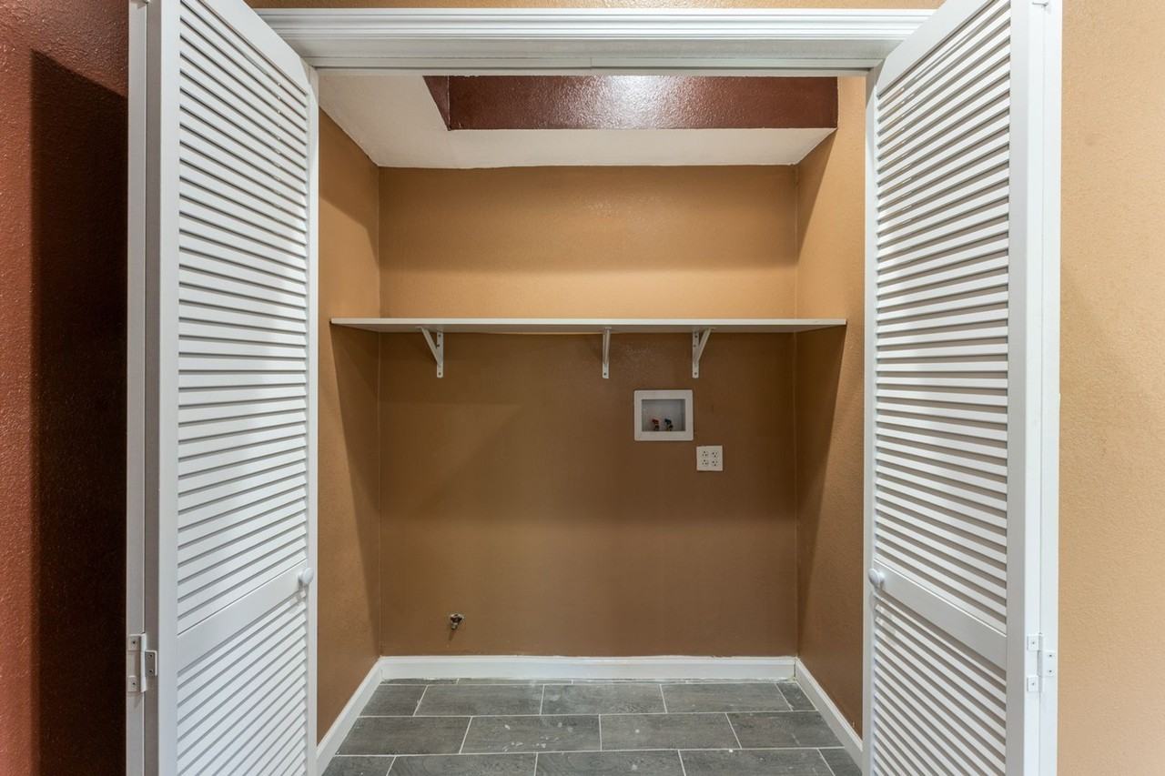 18458 Hidden Ranch Rd - Photo 4 of 13