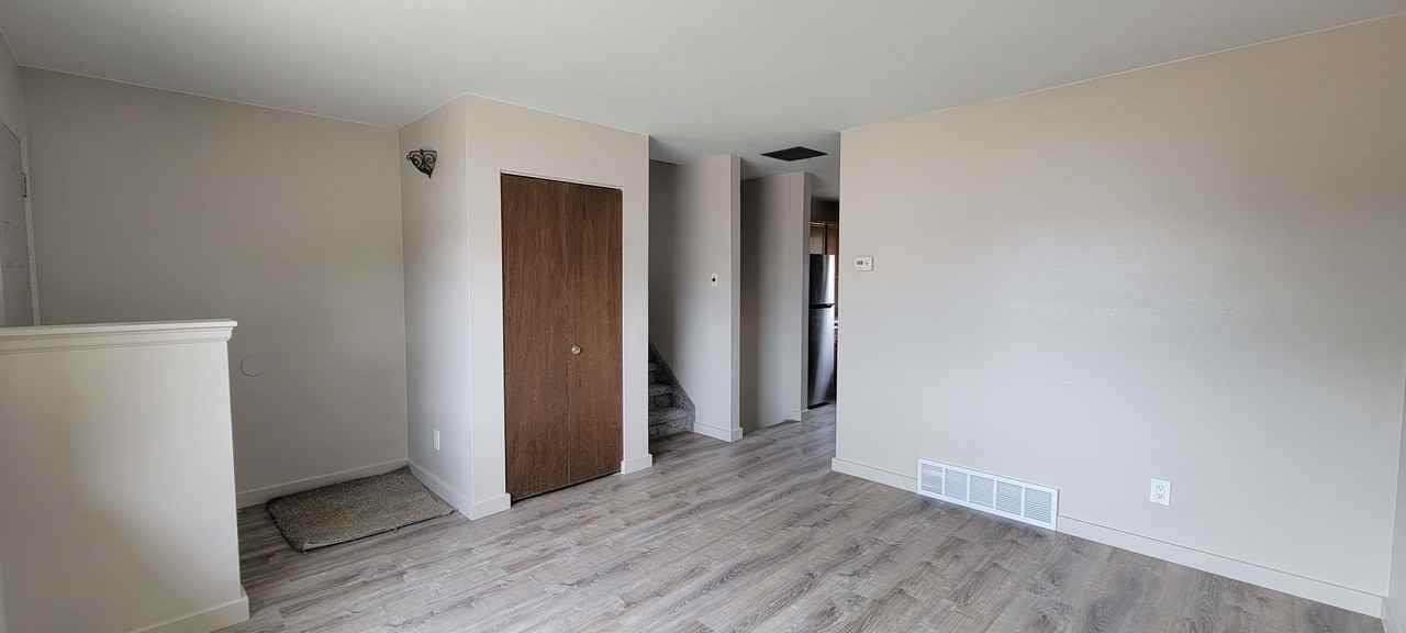 608 Harding Ave - Photo 5 of 31