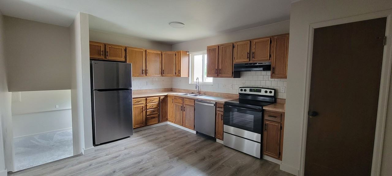 608 Harding Ave - Photo 7 of 31