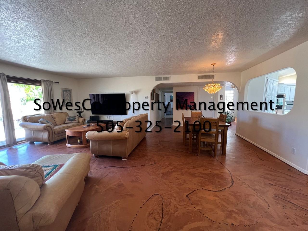 208 E 38th St - Photo 3 of 21