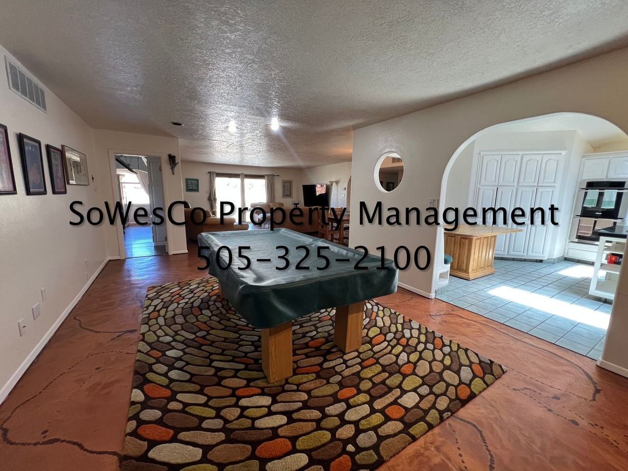 208 E 38th St - Photo 4 of 21