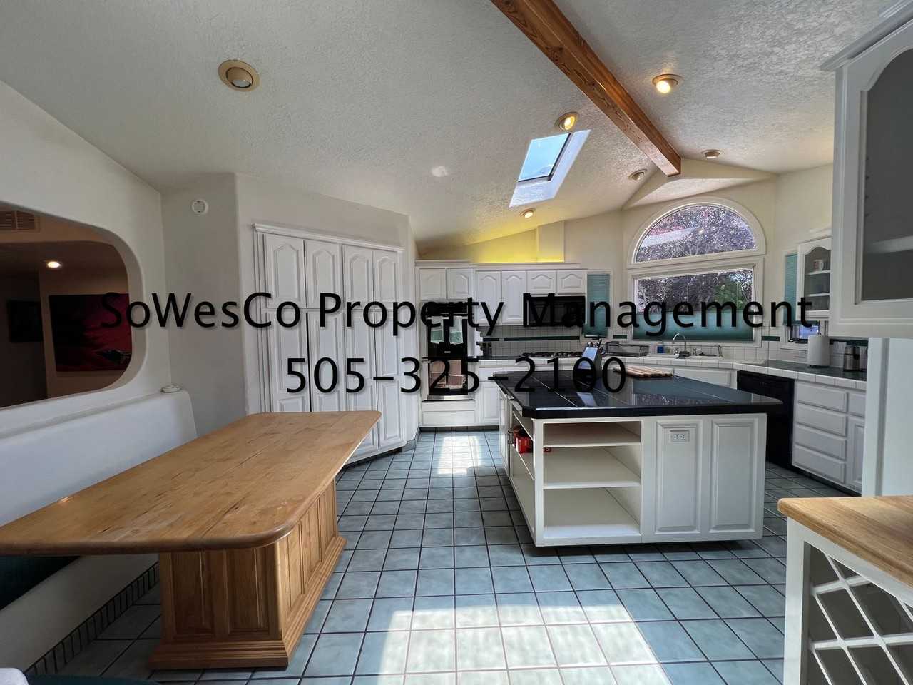 208 E 38th St - Photo 6 of 21