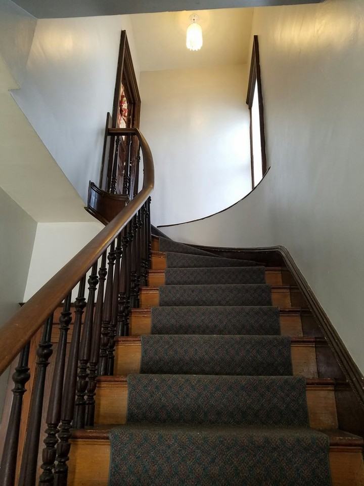 204 1st Ave Sw - Photo 3 of 28