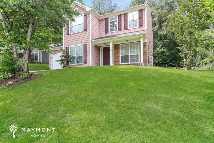 1350 Ambercrest Way - Photo 5 of 15