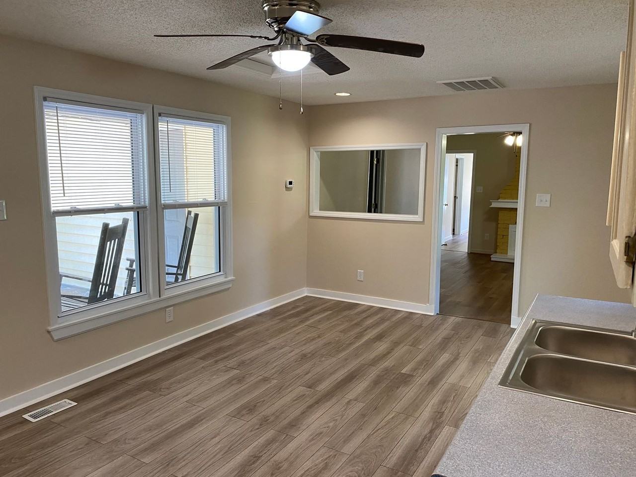 802 N B St #3 - Photo 4 of 18