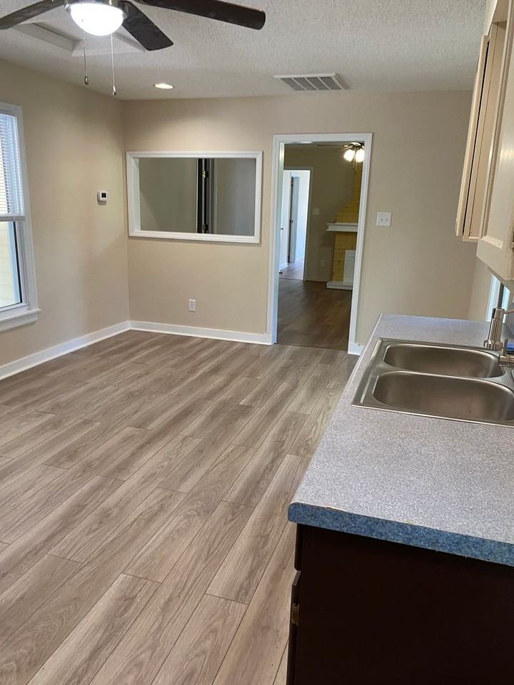 802 N B St #3 - Photo 5 of 18