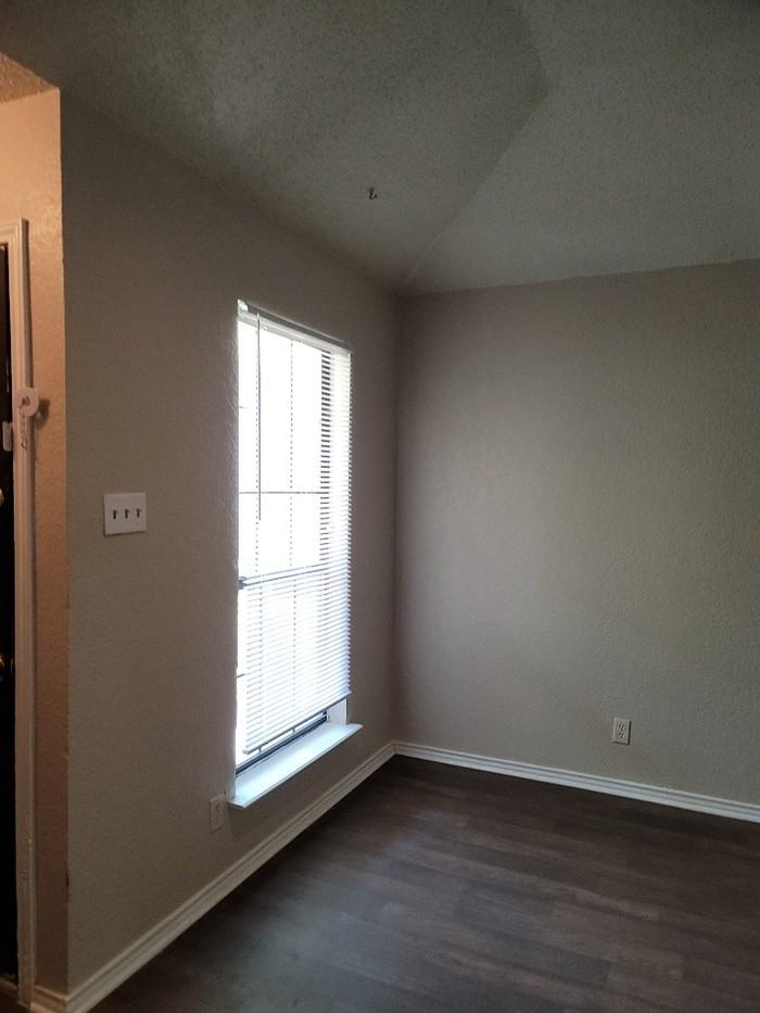 1117 Landsdale Ln - Photo 6 of 13