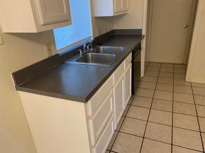 627 Overlook Ct - Photo 6 of 14
