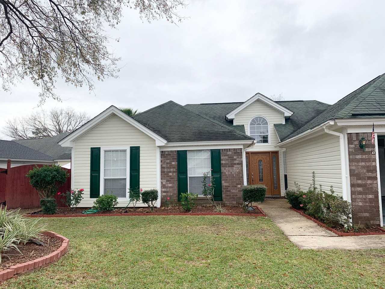 61 Teal Lake Dr - Photo 2 of 13