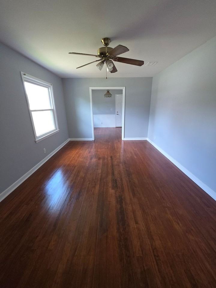 414 21st Ave - Photo 4 of 18