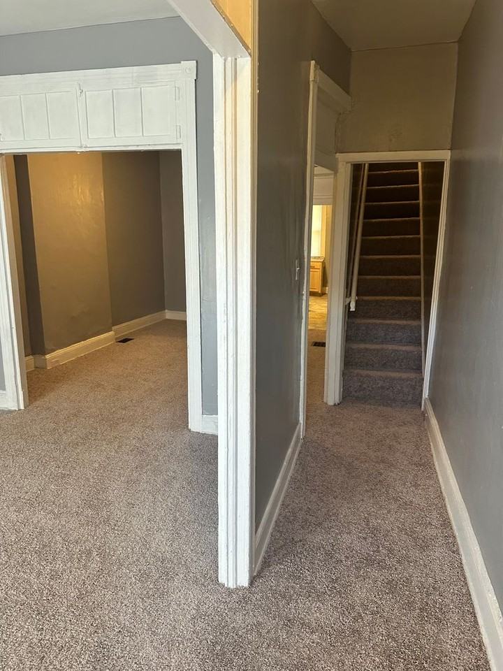 619 N Pulaski St - Photo 3 of 16