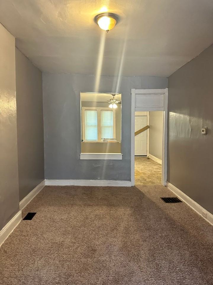 619 N Pulaski St - Photo 6 of 16