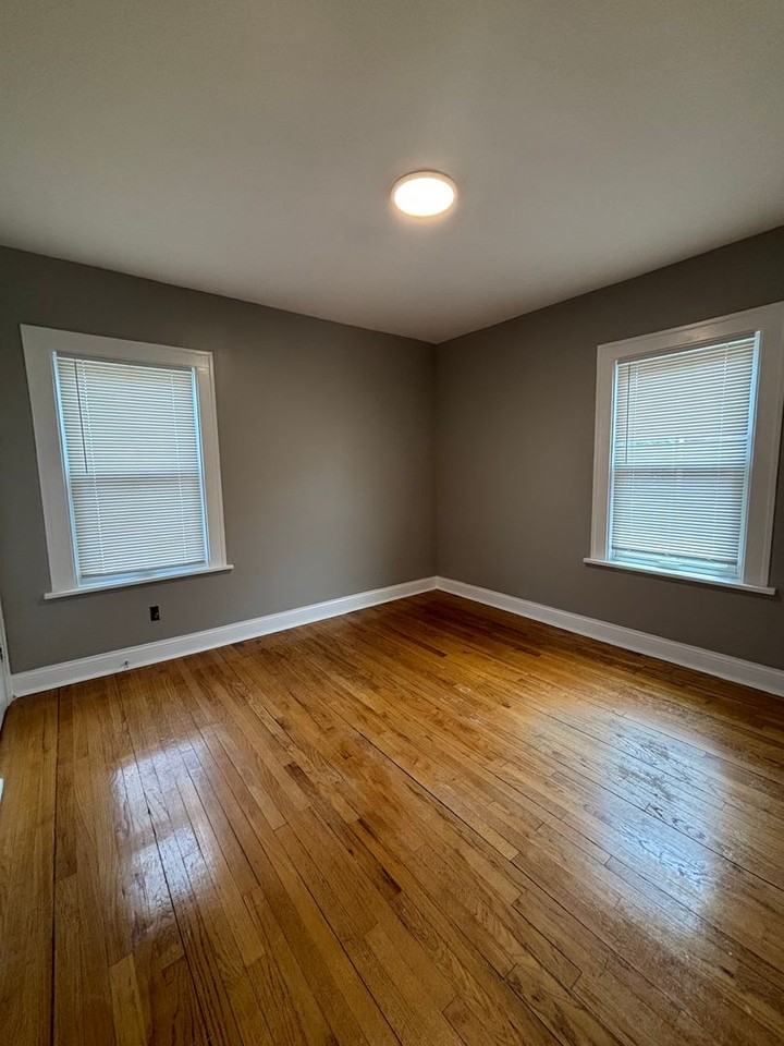 765 Garfield St - Photo 3 of 7