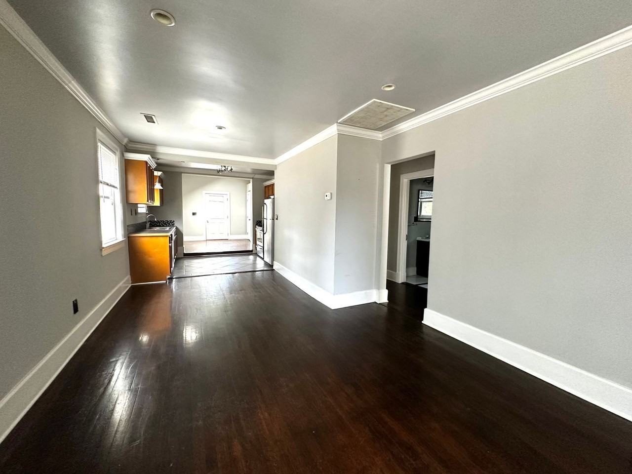 1310 Jones Ave - Photo 6 of 15