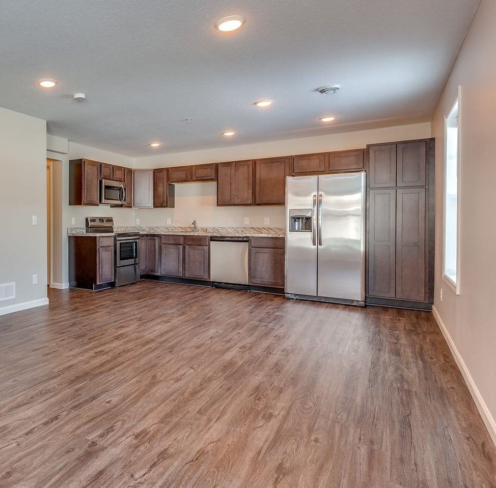 12648 Pond View Rd - Photo 2 of 16