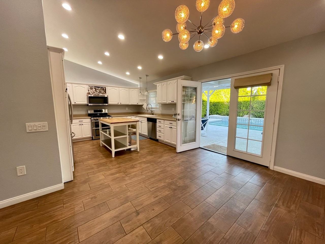 30306 Avenida Maravilla - Photo 3 of 18