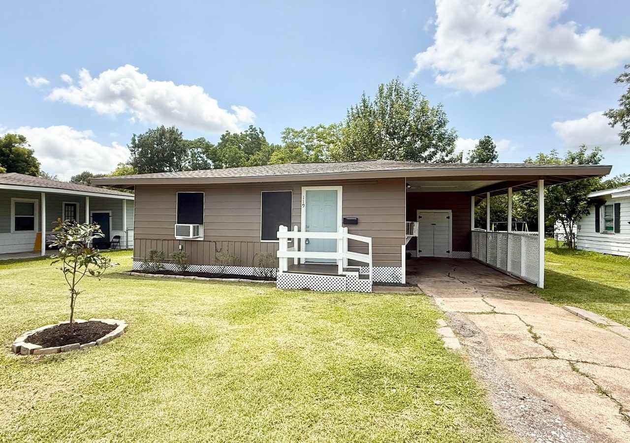 119 Oak Dr