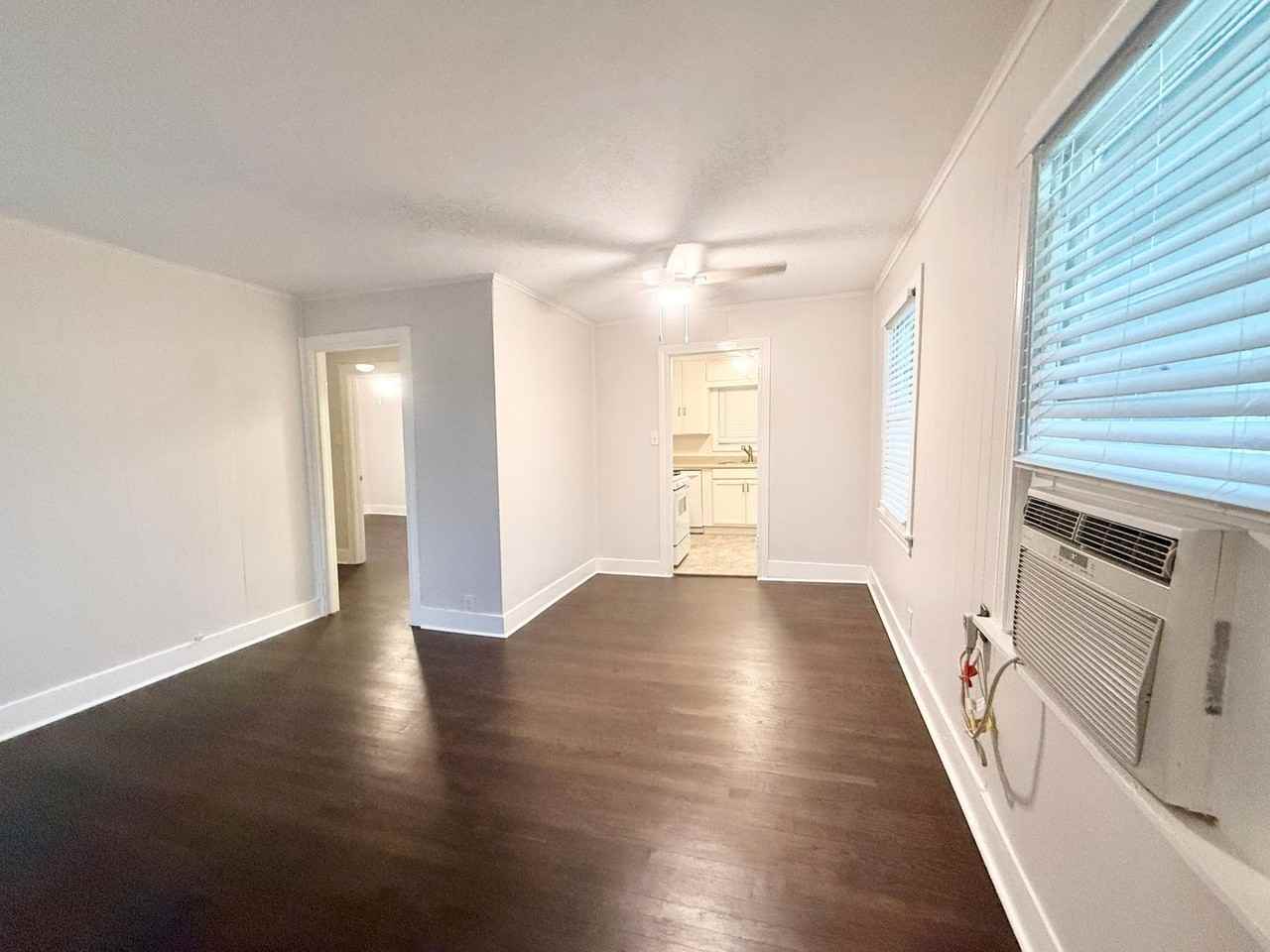119 Oak Dr - Photo 3 of 15