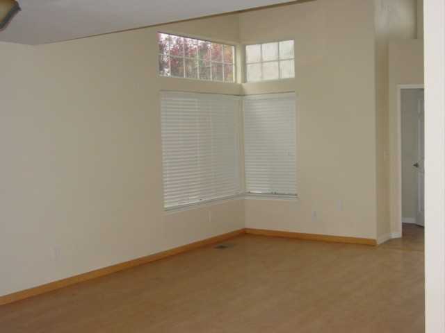109 Birchwood Ct - Photo 2 of 19