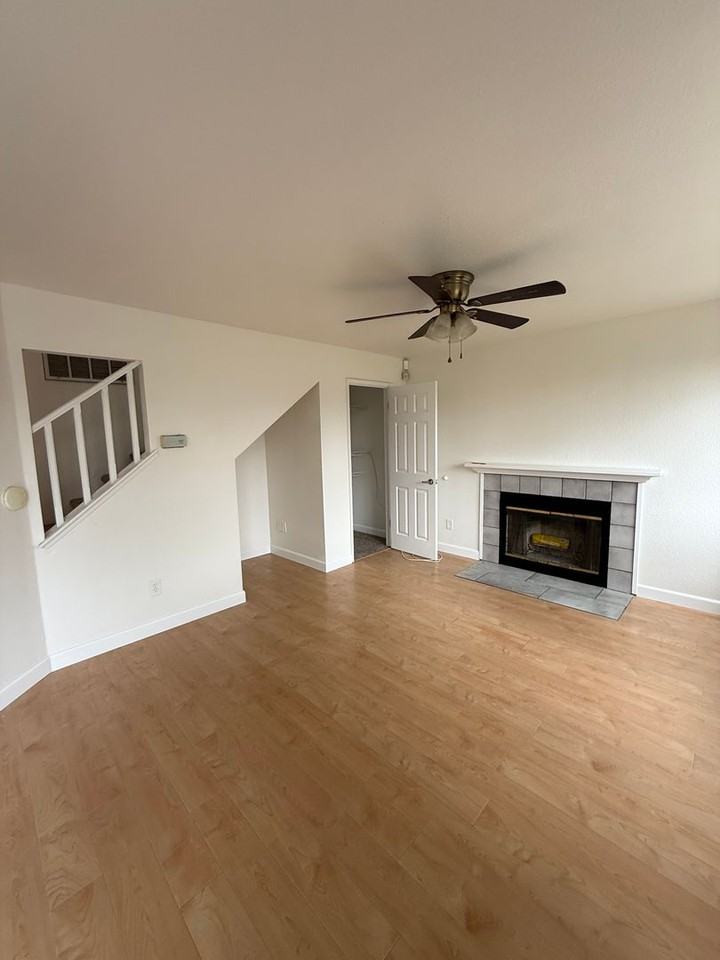 109 Birchwood Ct - Photo 6 of 19