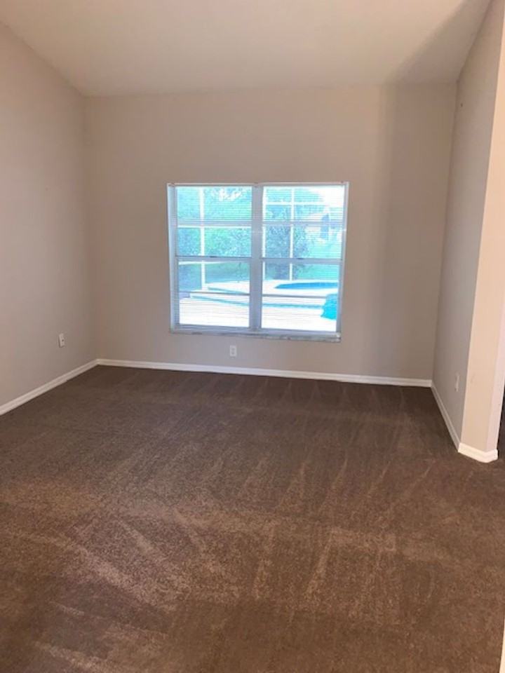 1140 Zachary Ridge Ct - Photo 5 of 13