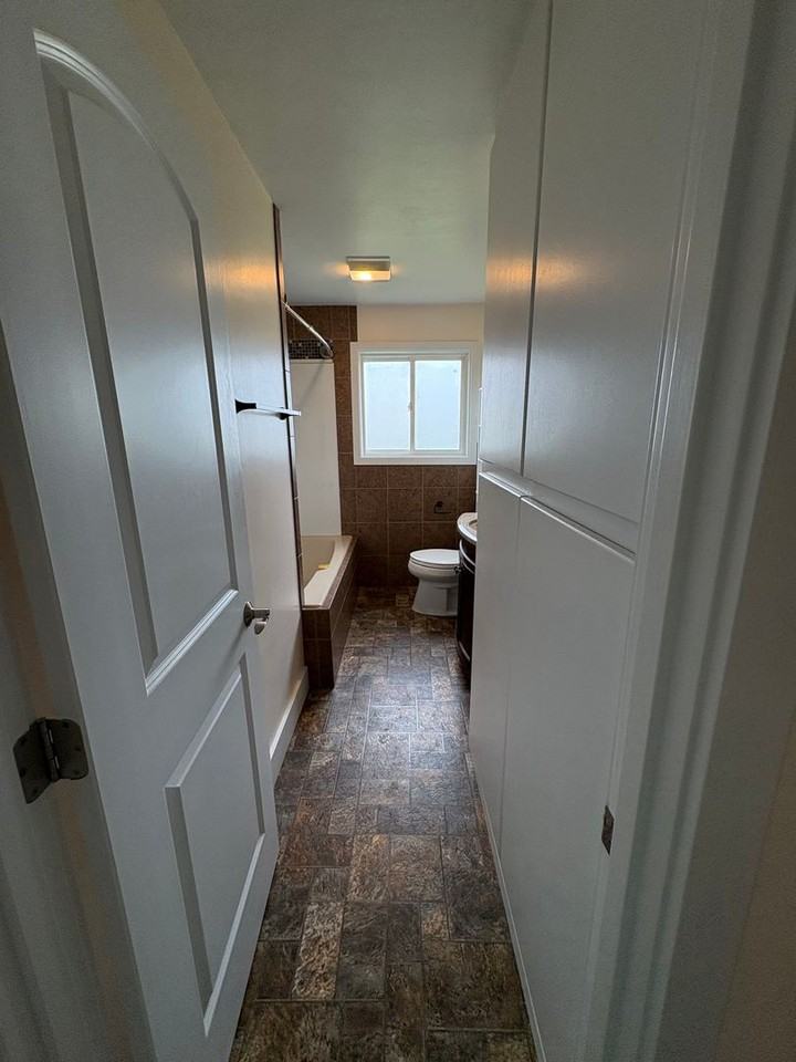 8538 Adams Rd N #3 - Photo 6 of 8